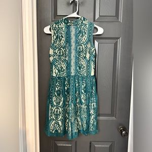 Beautiful green dress.